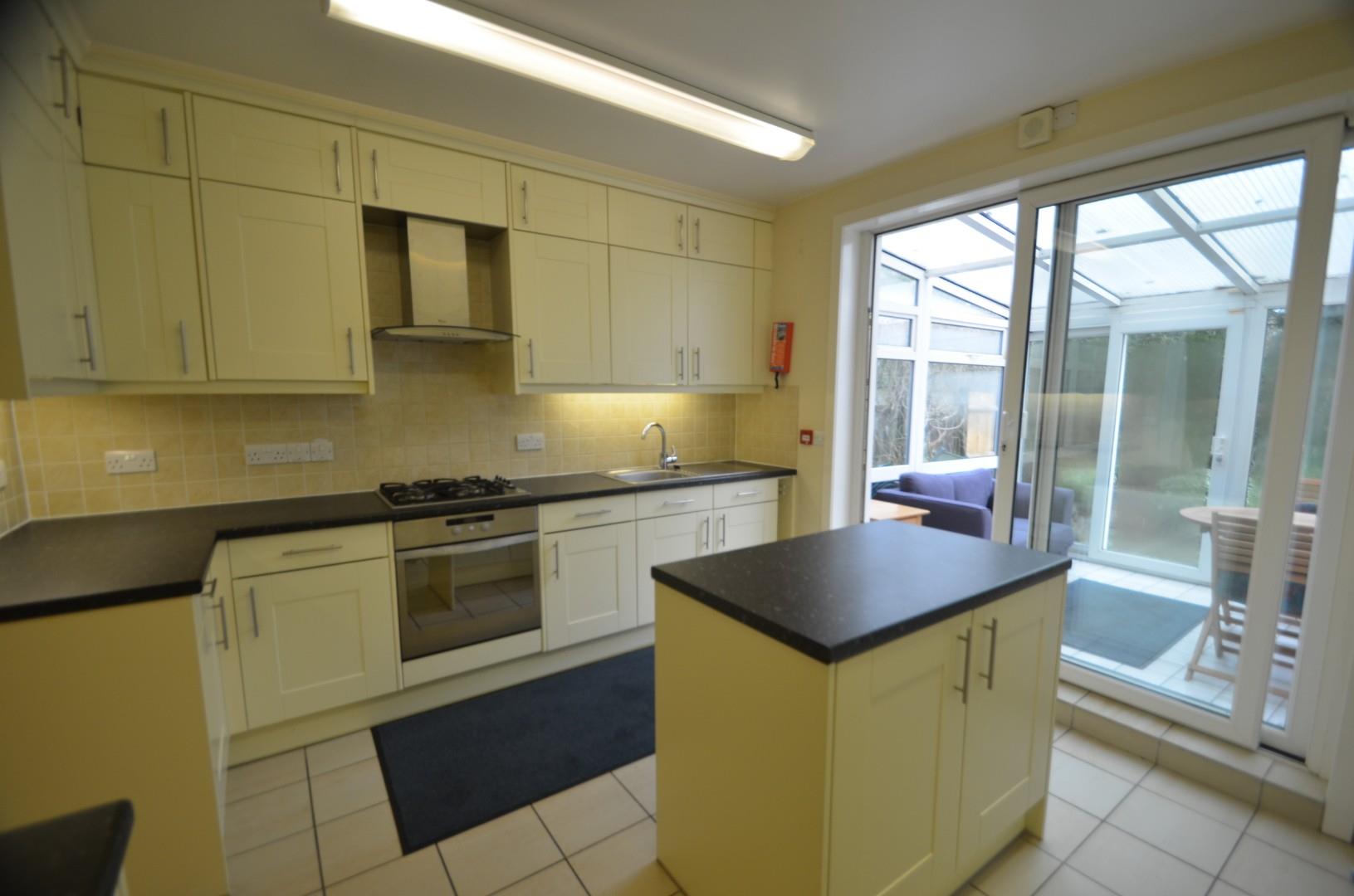 The Ridgeway, Mill Hill